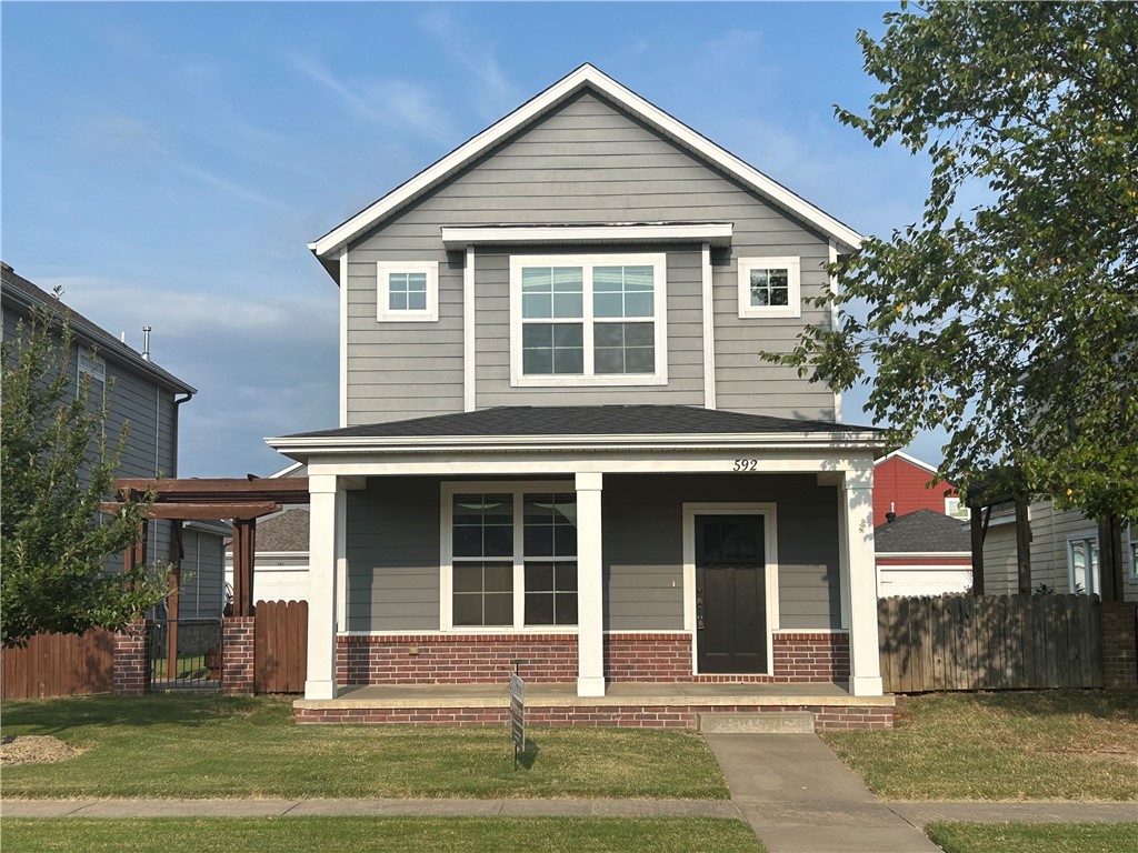Longfellow Ln, Fayetteville, AR 72704