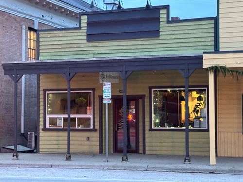 306 E 2nd St, Whitefish, MT, 59937-2414 | Card Image