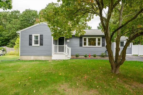 15 Kings Ter, Pembroke, MA, 02359-1801 | Card Image
