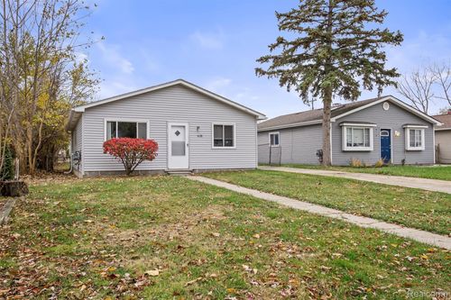 26138 Lamour St, Harrison Township, MI, 48045-3255 | Card Image