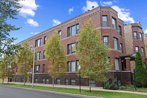 2s-2148 N Sawyer Ave, Chicago, IL, 60647-2748 | Card Image