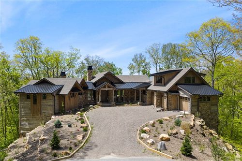 743 Skycamp Overlook, Banner Elk, NC, 28604 | Card Image