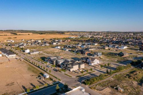 {{alt}} | Card Image