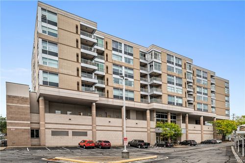 206-5570 Centre Ave, Shadyside, PA, 15232-1285 | Card Image