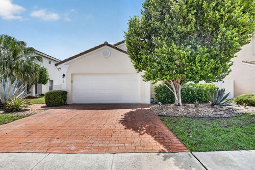 7642 N Blue Spring Dr, Parkland, FL, 33067-0916 | Card Image