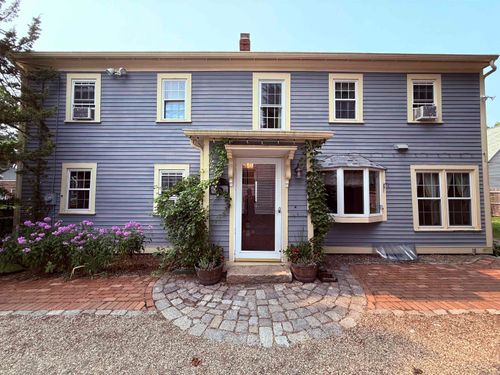 29 Durrell St, Dover, NH, 03820-3236 | Card Image