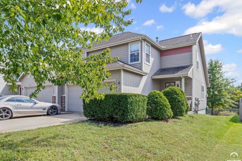 unit-b-1526 Legend Trail Dr, Lawrence, KS, 66047-2555 | Card Image