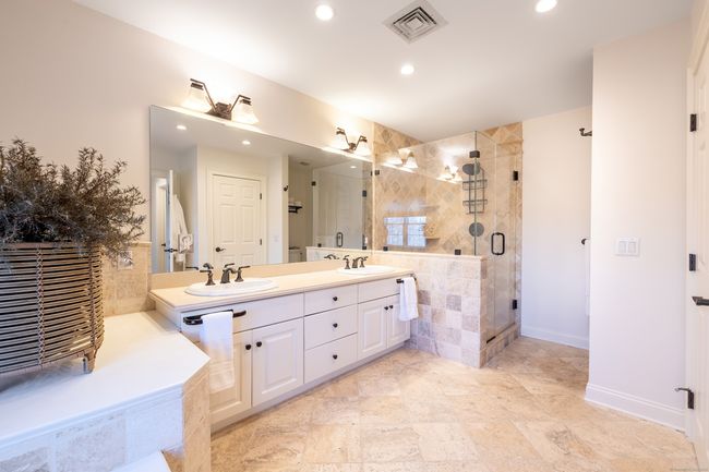 New glass shower enclosure | Image 15