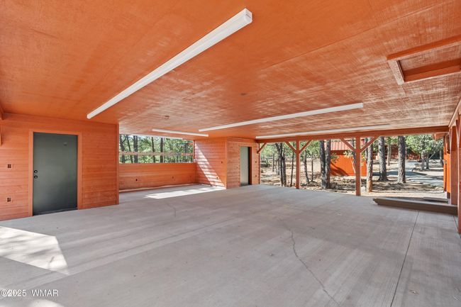 Clubhouse Patio | Image 29