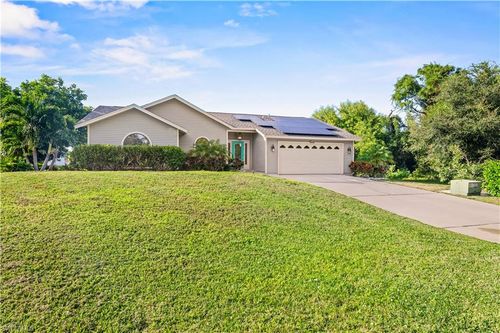 4539 Pine Village Ct, ST. JAMES CITY, FL, 33956-2600 | Card Image