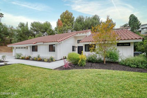 674 Lautrec Ct, Thousand Oaks, CA, 91360-2148 | Card Image
