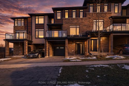 2610 Sheffield Blvd, London, ON, N6M0J4 | Card Image