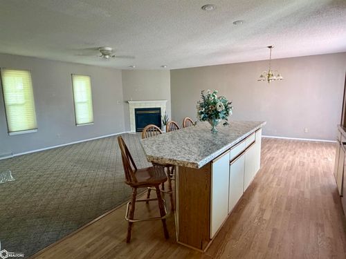 1509 Cantebury Cir, Grundy Center, IA, 50638-1021 | Card Image