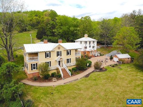 325 Union Run, LEXINGTON, VA, 24450-6038 | Card Image