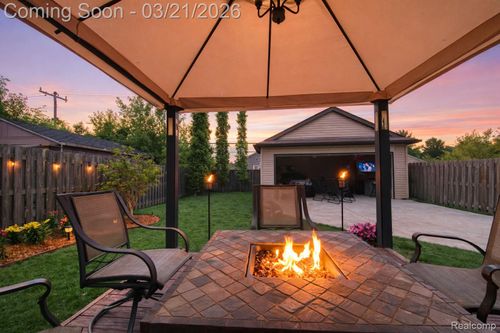 1162 11 Mile Rd, Berkley, MI, 48072-3029 | Card Image