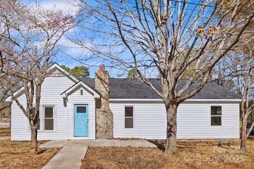 805 Railroad Ave, China Grove, NC, 28023-2639 | Card Image