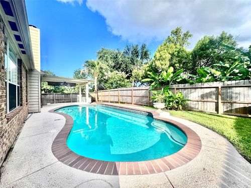 2123 Hollow Reef Cir, League City, TX, 77573-6609 | Card Image