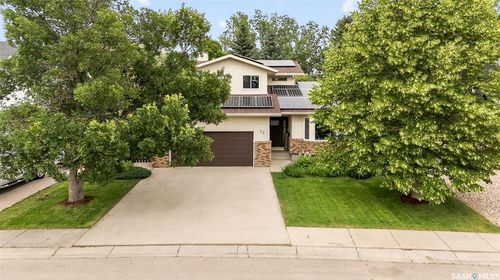 33 Elisia Dr, Moose Jaw, SK, S6J1G9 | Card Image