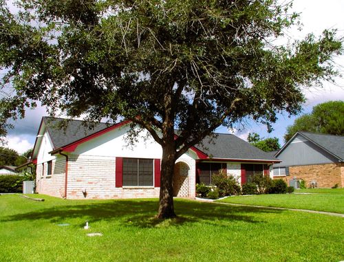 3808 Courtney Cir, Bryan, TX, 77802-3407 | Card Image