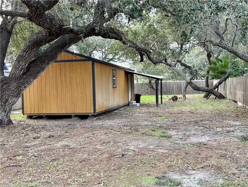 1927 San Antonio St, Rockport, TX, 78382-7299 | Card Image