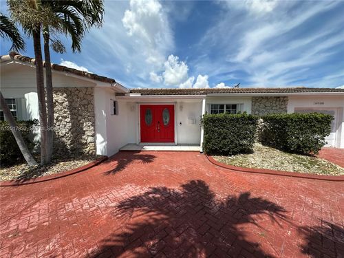 1720 Sw 98th Ct, Miami, FL, 33165-7655 | Card Image