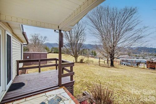 170 Styles Rd, Burnsville, NC, 28714-8437 | Card Image