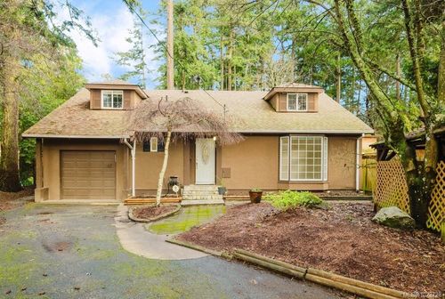 4815 Cordova Bay Rd, Saanich, BC, V8Y2J8 | Card Image