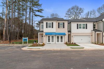 420 Brooch Way, Condo with 3 bedrooms, 2 bathrooms and 2 parking in Stockbridge GA | Image 1