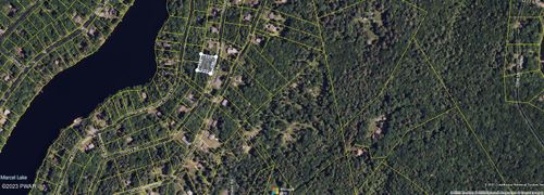 124 Hickory Rd, Dingmans Ferry, PA, 18328-3102 | Card Image