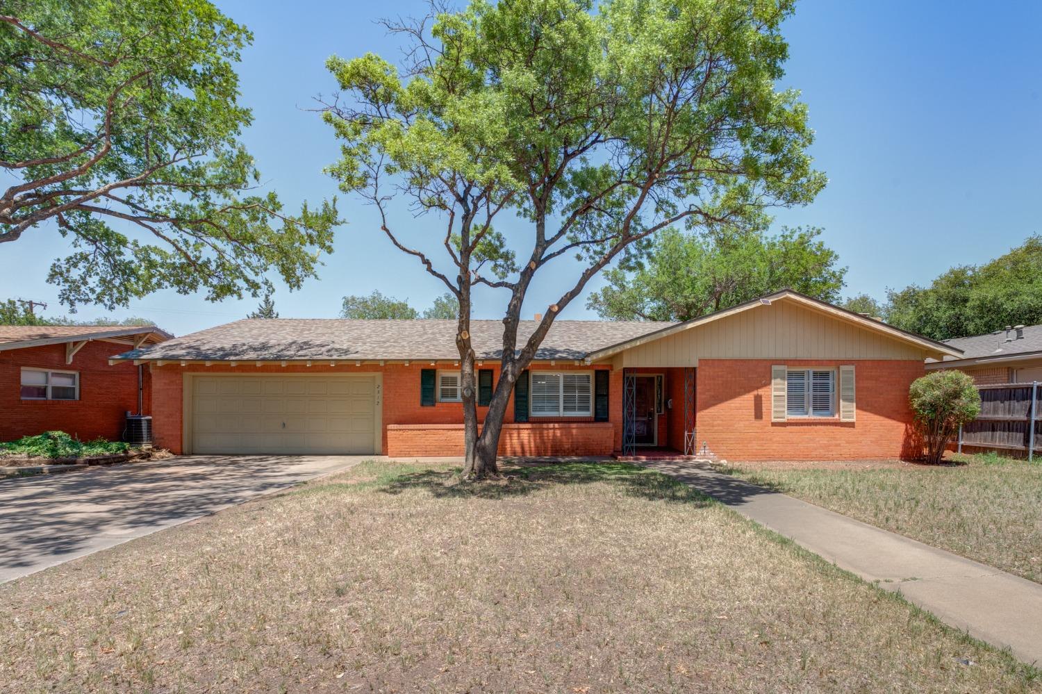 33rd St, Lubbock, TX 79411