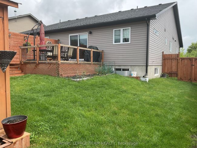 301 Napier Lane, House attached with 3 bedrooms, 3 bathrooms and 2 parking in Almonte ON | Image 25