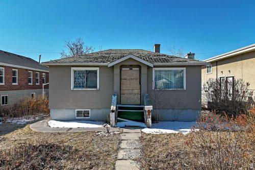 2117 5 Ave Nw, Calgary, AB, T2N0S6 | Card Image