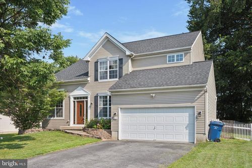 612 Leeward St, COATESVILLE, PA, 19320-5817 | Card Image