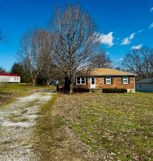 210 Crab Orchard Rd, Frankfort, KY, 40601-9185 | Card Image