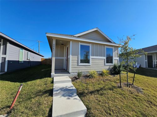 6847 Coulter Dr, Princeton, TX, 75407-4172 | Card Image