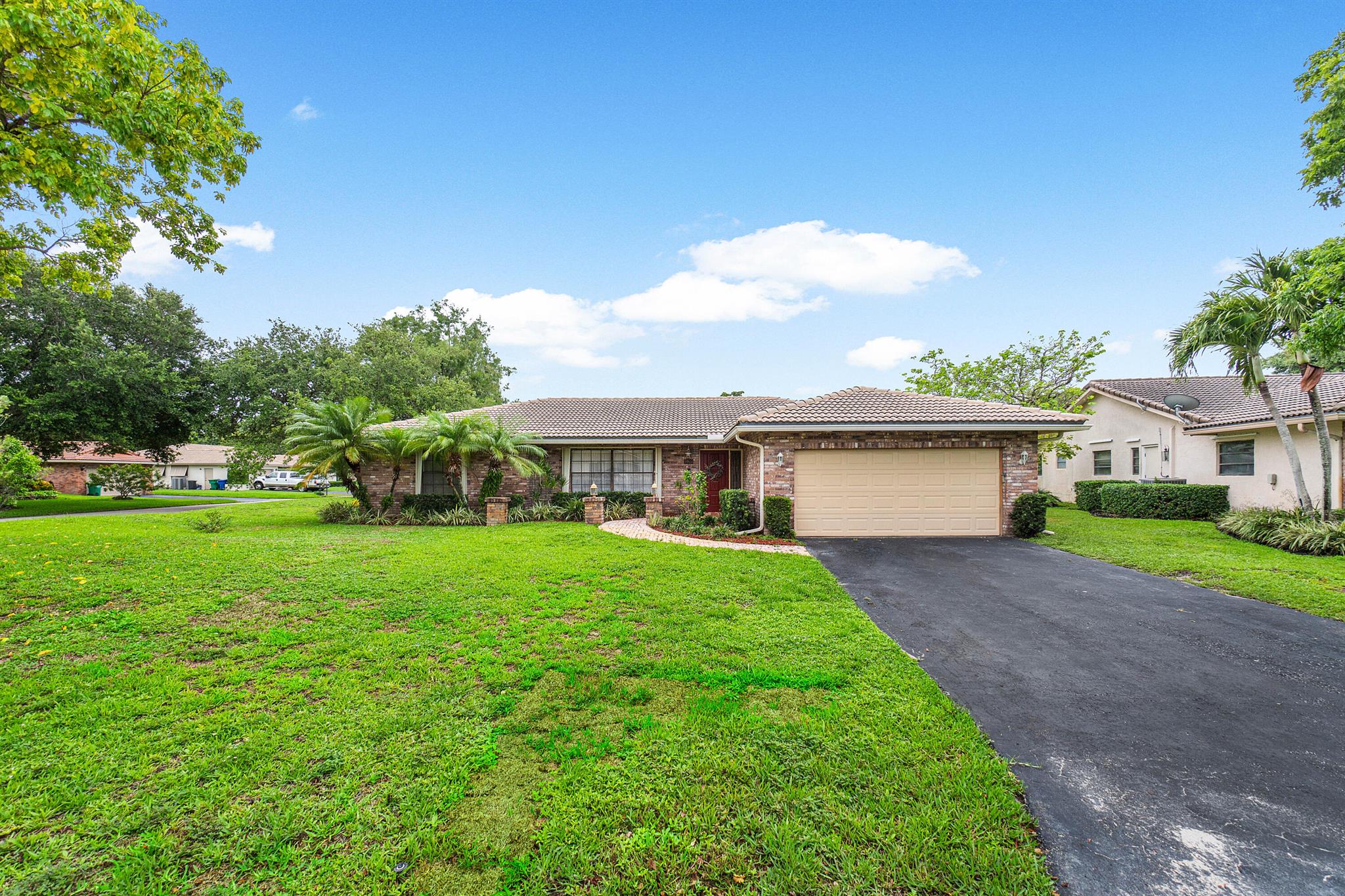 1st Ct, Coral Springs, FL 33071