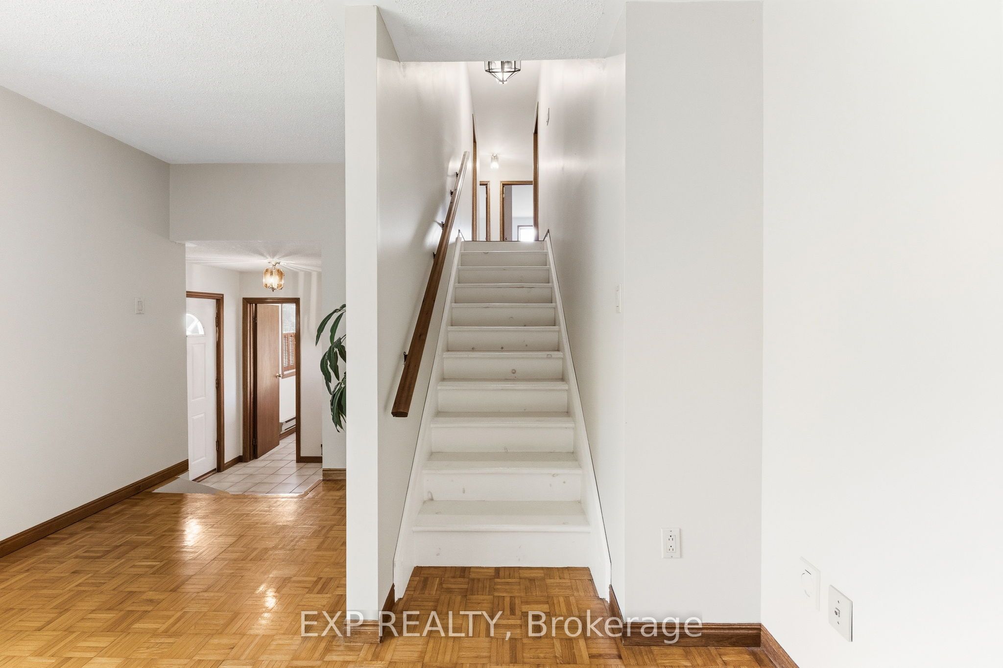 Residential in Georgina 2