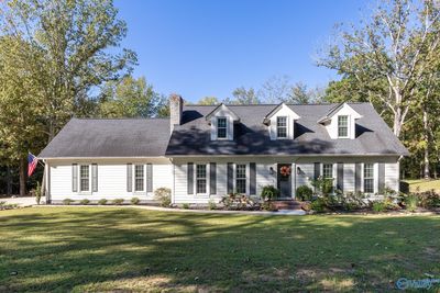 2901 West Chapel Hill Road, House other with 4 bedrooms, 2 bathrooms and null parking in Decatur AL | Image 2