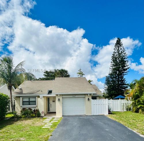 7342 Nw 38th Pl, Coral Springs, FL, 33065-2107 | Card Image