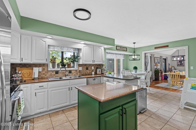 410 Cedar Flats Rd, Home with 3 bedrooms, 3 bathrooms and null parking in Battletown KY | Image 17