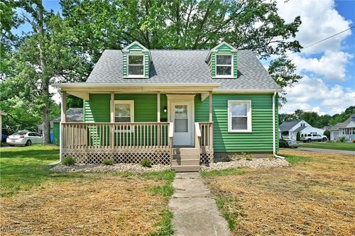 1006 Trumbull Ave, Girard, OH, 44420-3463 | Card Image