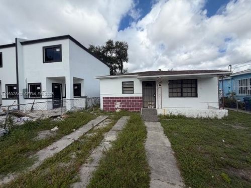2961 Nw 59th St, Miami, FL, 33142-2250 | Card Image