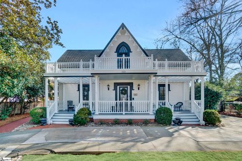 522 Cleveland St, Greenville, SC, 29601-3807 | Card Image