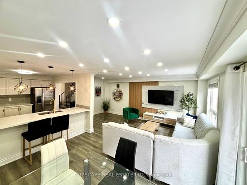 3974 Stardust Dr, Mississauga, ON, L5M8A5 | Card Image