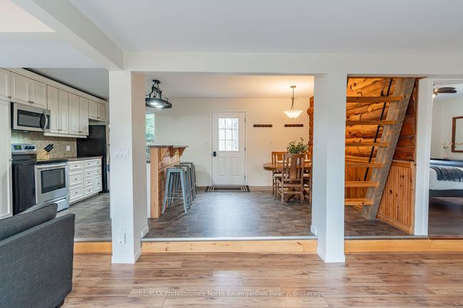 1071 Crabbe Lane, House other with 2 bedrooms, 1 bathrooms and 8 parking in Haliburton ON | Image 13
