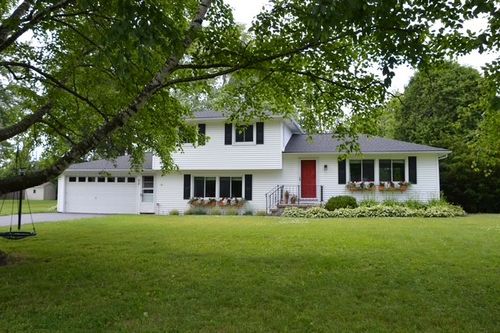 57 Timberline Dr, Penfield, NY, 14526-9716 | Card Image