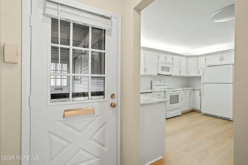 43 Eastport Ct, Red Bank, NJ, 07701-5431 | Card Image