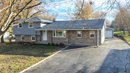 836 Regent St, New Lenox, IL, 60451-1951 | Card Image