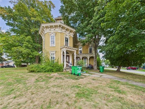 82 N Central Ave, Springville, NY, 14141-1180 | Card Image