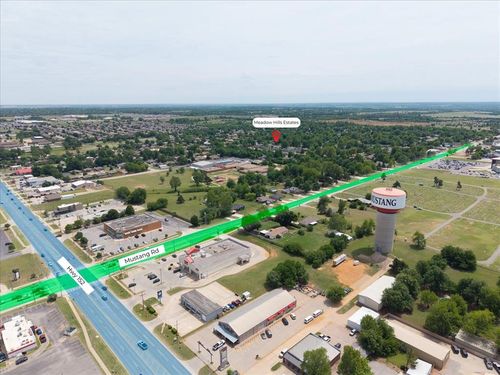 204 E Abbot Lane, Mustang, OK, 73064 | Card Image